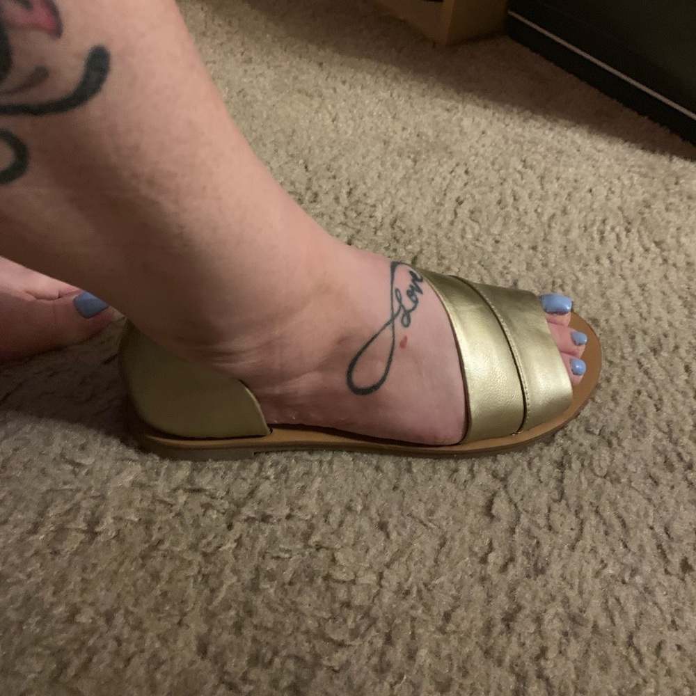 Sandals - Picture 3 of 3